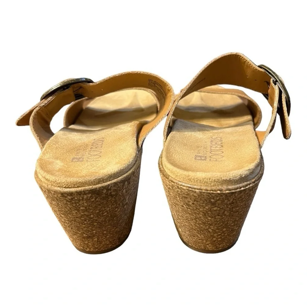 White Mountain Slip On Tan Heeled/Lift Sandals Size 10m